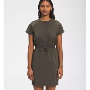 North Face Never Stop Wearing Dress Size Large
Olive Green